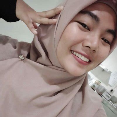jilboob twitter profile.